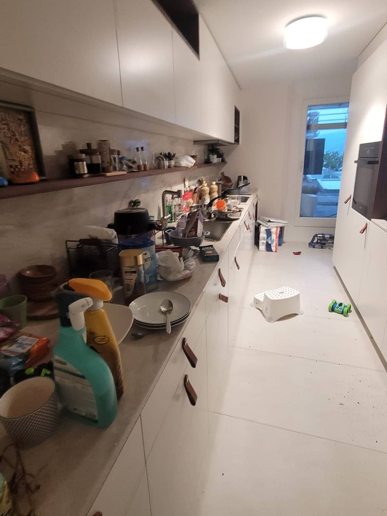 kitchen-before