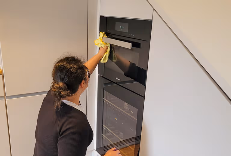Fingerprints, Smudges, and Grease: Getting Your Kitchen Appliances Properly Clean